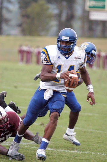 Senior quarterback Thomas Ricks will be a key component in the Jaguars' game against the Jackson State Tigers. Other key players include senior defensive back Ahmad Treaudo and junior wide receiver James Vernon. - PHOTO BY RYAN P. KNIGHT//DIGEST