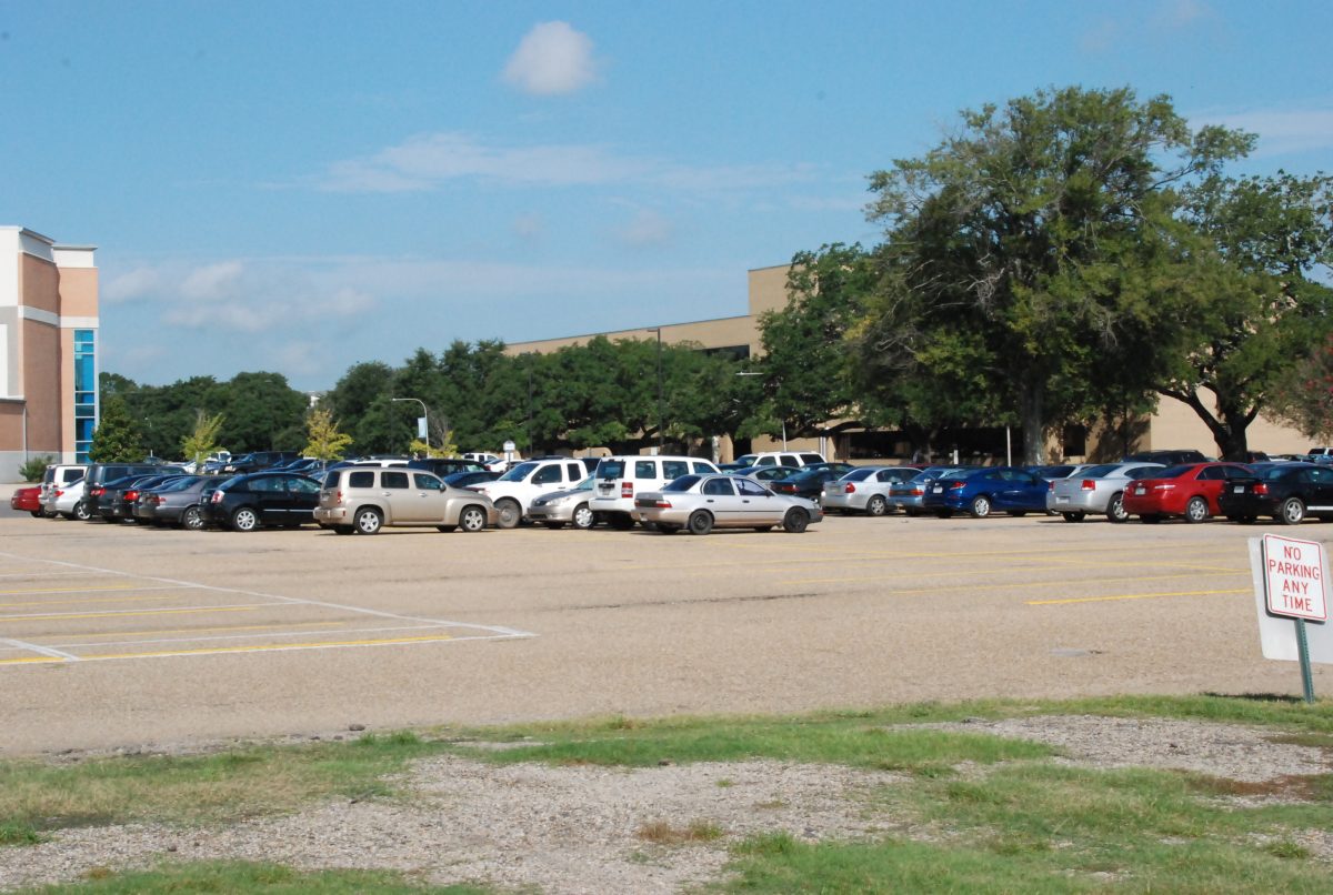 Commuter Parking: Students question parking regulations