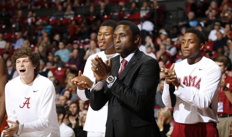 Avery Johnson donates to LA flood relief efforts