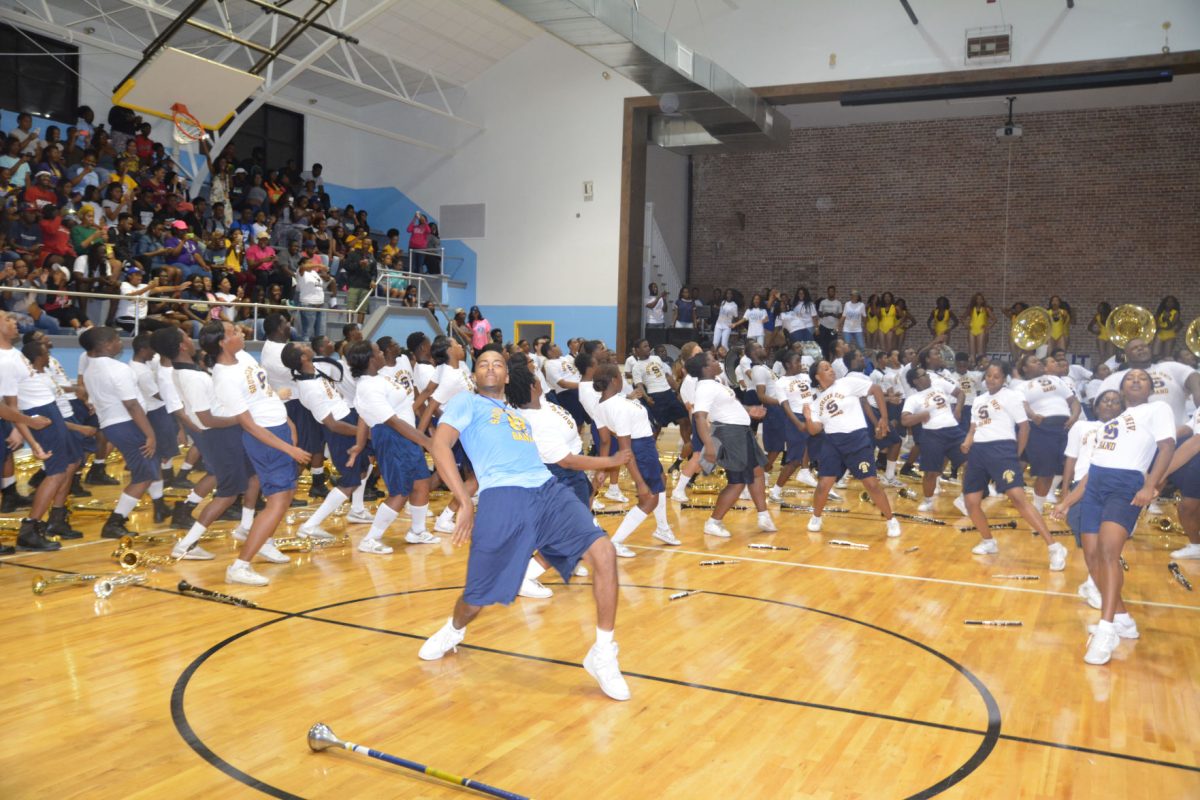 Human Jukebox Showing us how it's done at the pep rally in the event center on September 16th 2016