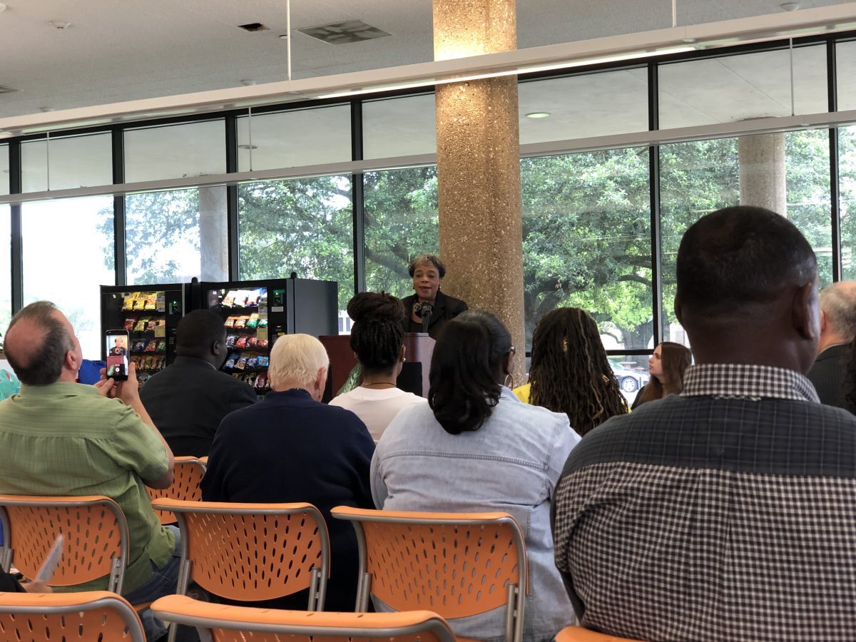Southern University Dean of Libraries, Emma Bradford Perry, speaks to attendees during the 9th Annual Pinkie Gordon Lane Poetry Awards held inside John B. Cade Library. (Khidhr Al-Mustafa/DIGEST)