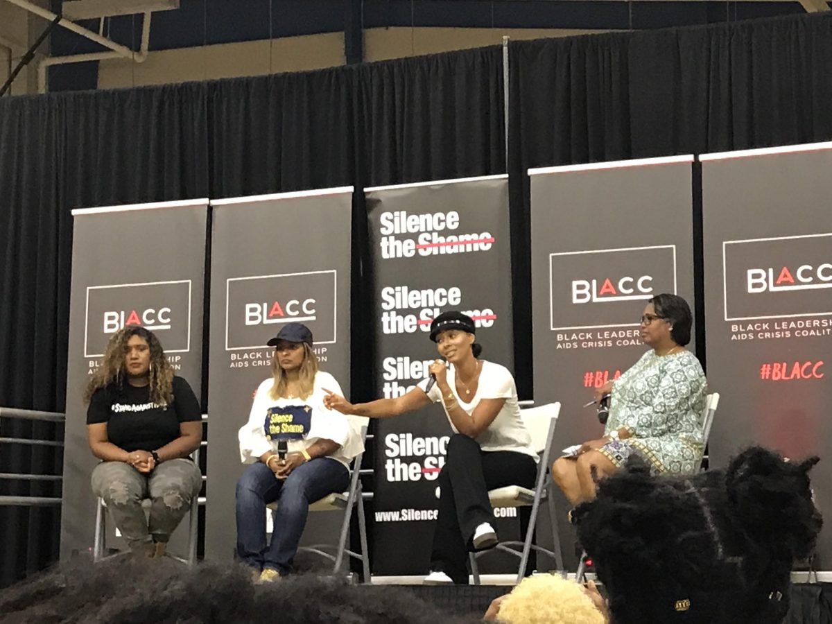 Grammy nominated singer Keri Hilson having a community conversation to knock out stigma around mental health and HIV in the Black Community in the Intramural Sports Complex on September 18. (Te'yanah Owens/DIGEST)