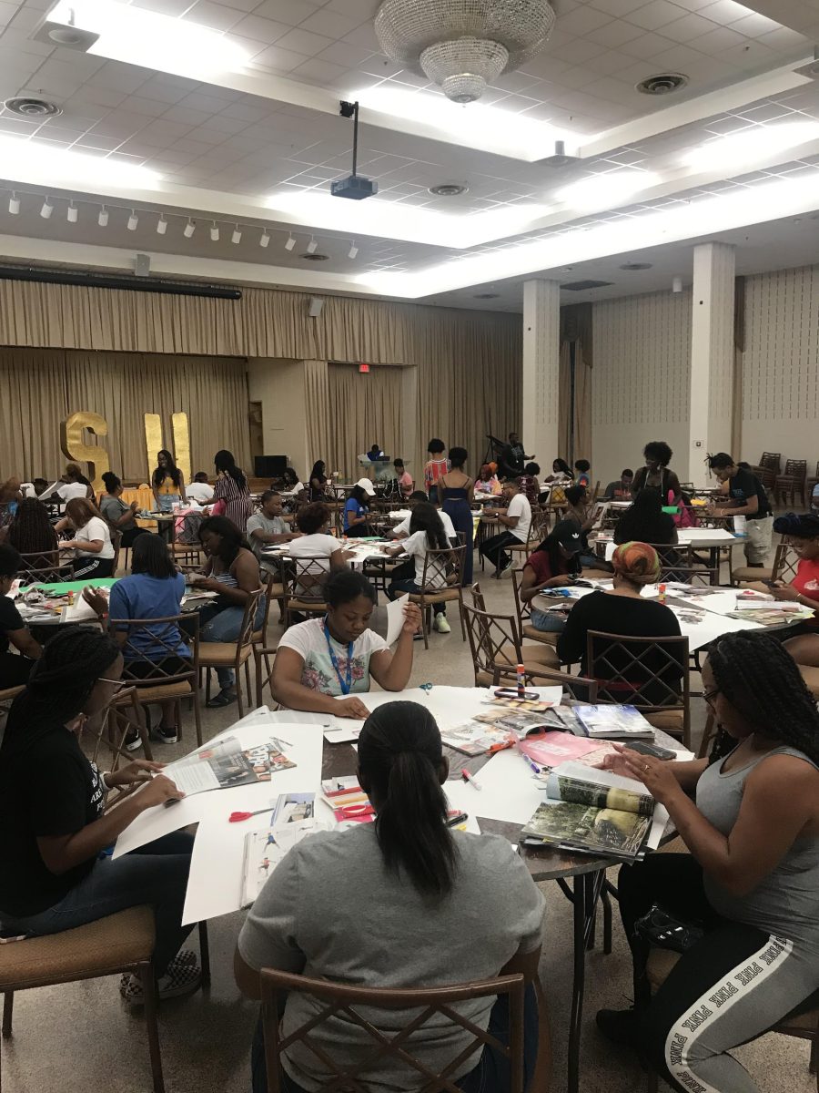 Students creating their vision boards at The Vision Board Party in the Smith-Brown Memorial cotillion ballroom hosted by the Student Government Association on Tuesday September 3.&#160;Sydney Brown/DIGEST