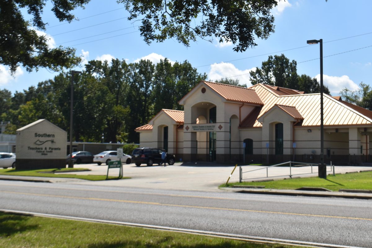 The Southern Teachers &amp; Parents Credit Union located across the street at 728 Harding Blvd. (Tiffany Williams/DIGEST)