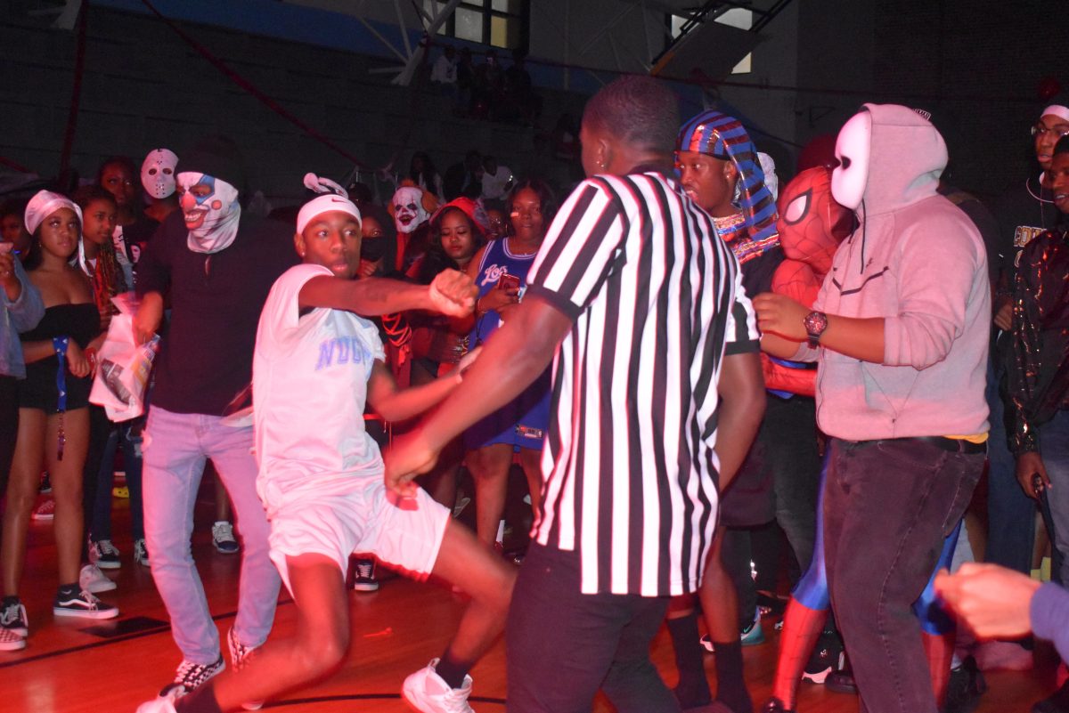 Students enjoy themseleves during costume party in the University&#8217;s Event Center on October 29.&#160;(Te&#8217;yanah Owens/DIGEST)