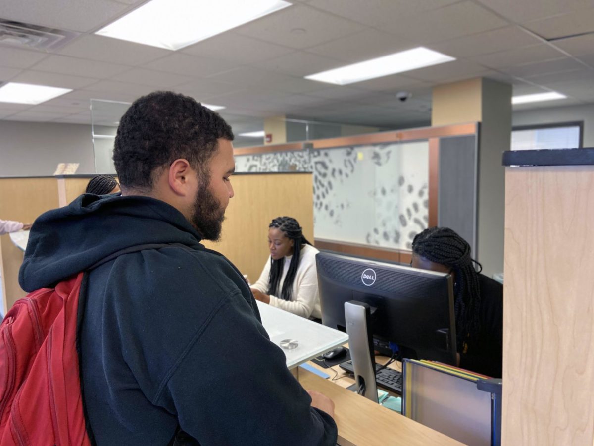 The beginning: The Registrars office works diligently to aid students during their time of need on Tuesday, January 21.
(Kiyanna Givens/DIGEST)