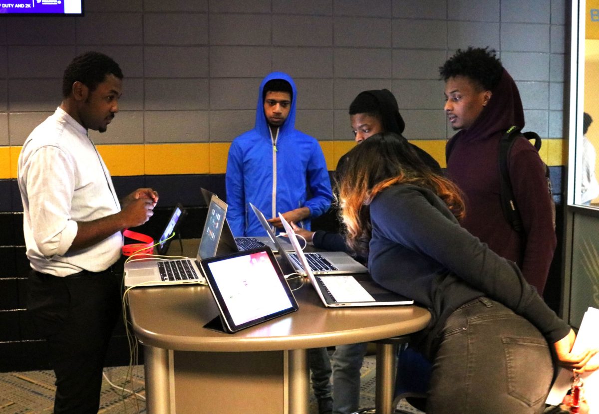 Students gather to vote for our 89th Miss Southern University Miss Southern, Alacia Brew and her team help students vote in the 2020 Ebony HBCU campus queens competiton at the voting party inside Jaguar Lanes on January 28. (Kyndall Jones/DIGEST)