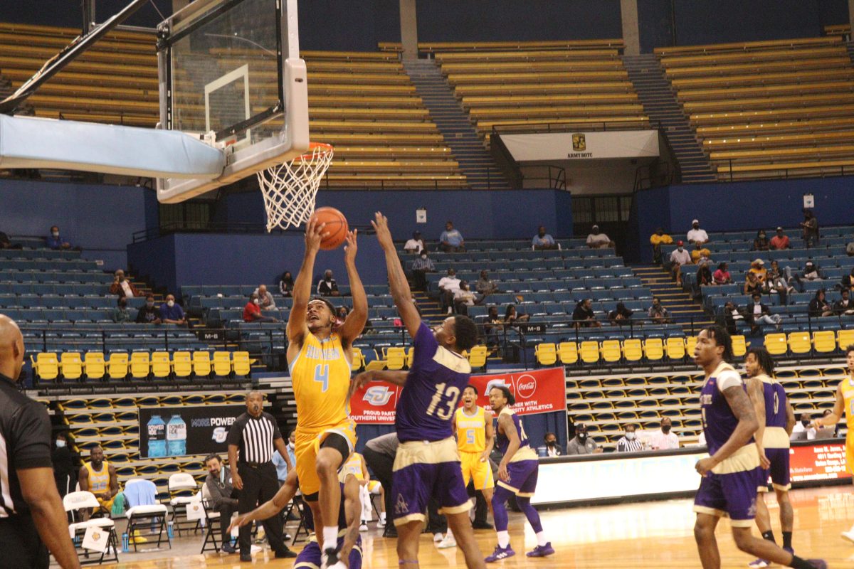 Junior, Guard, Isaiah Rollins goes up for a layup in the Men's SU vs. Alcorn basketball game February 27 (TIffany Williams/DIGEST)