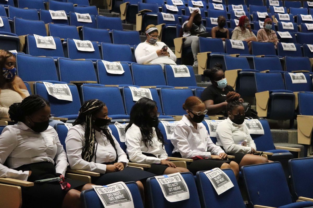 Southern students engage in the &#8216;Sex Ed Talk&#8217; hosted by the Greek Sororities and Fraternaties on campus in James Lee Hall on September 24. (Tiffany Williams/DIGEST)