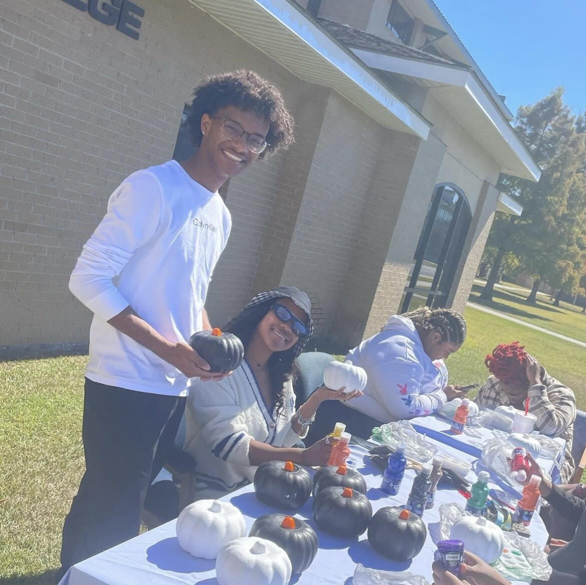 Mr. Honors College, Shaure Brewer and Miss Honor&#8217;s College, Gabrielle LeNoir help during a Halloween event on campus&#160;
&#160;