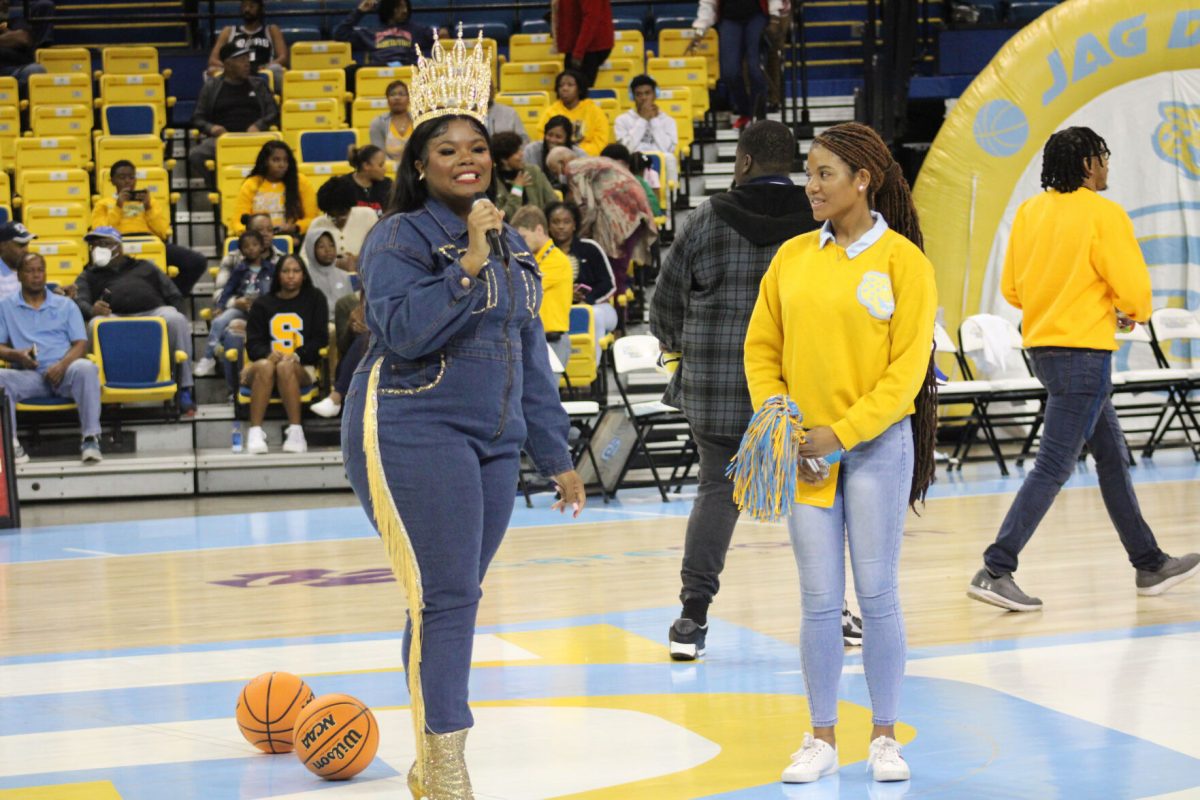 The 92nd Miss Southern University, Briana Hall annoucing the half-time student game during the Womens basketball game against Jackson St. (Terren Thomas/DIGEST)